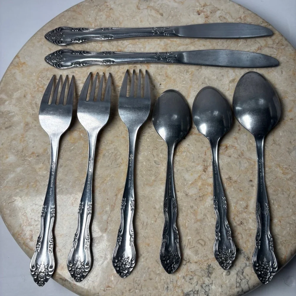 Rogers Flatware Set 8pc Silver Stainless Korea Floral Scroll Pattern